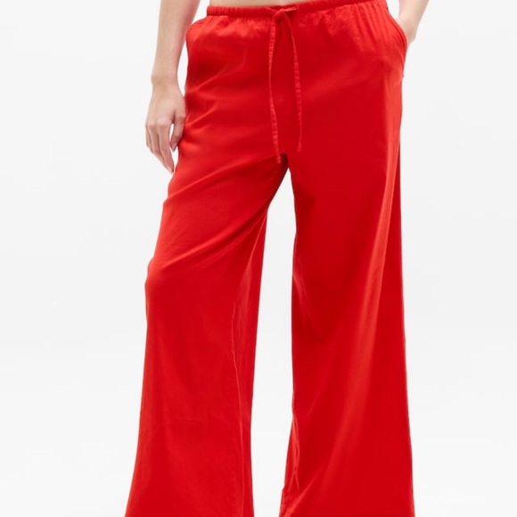 NWT Athleta Red Paradise Mid Rise Wide Leg Pants, size L - Picture 3 of 5